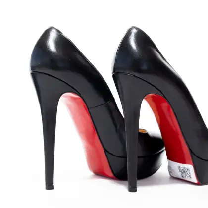 LOUBOUTIN 