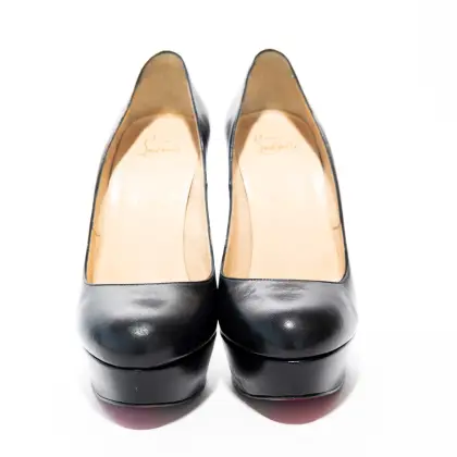 LOUBOUTIN 