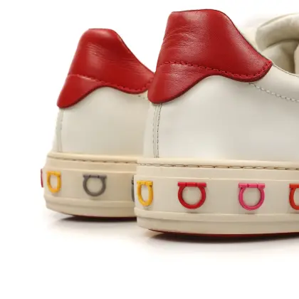 FERRAGAMO 