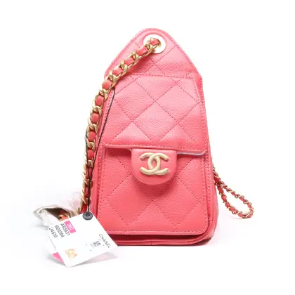 CHANEL 
