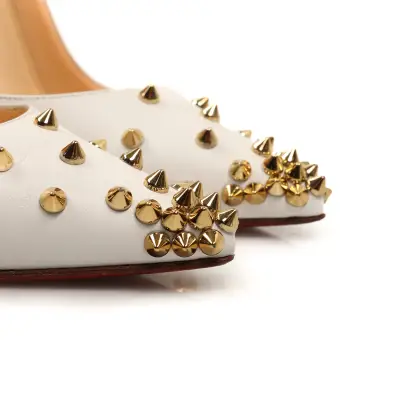 LOUBOUTIN 