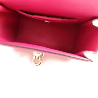 FERRAGAMO 