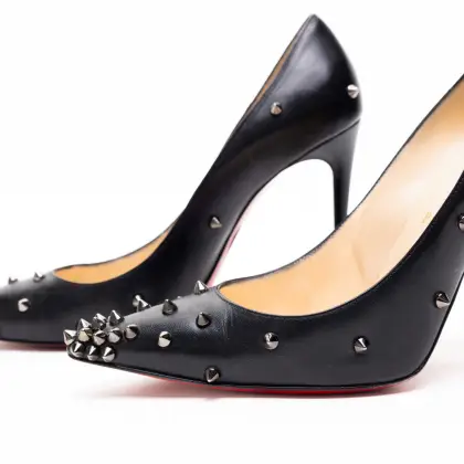 LOUBOUTIN 
