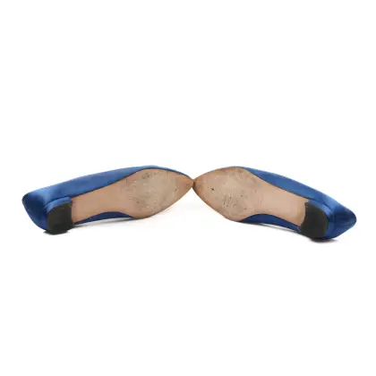 MANOLO BLAHNIK 