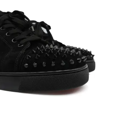 LOUBOUTIN 