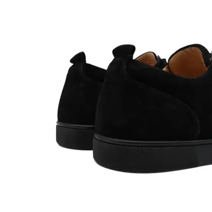 LOUBOUTIN 
