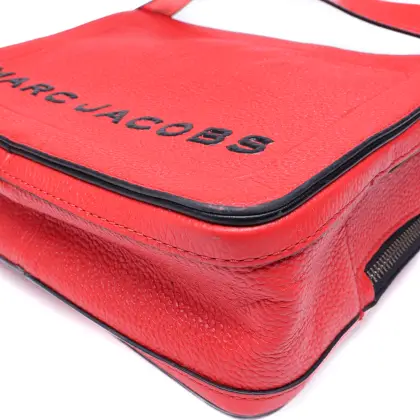 MARC JACOBS 