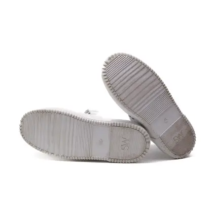STUART WEITZMAN 