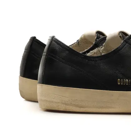 GOLDEN GOOSE 