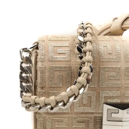 GIVENCHY 