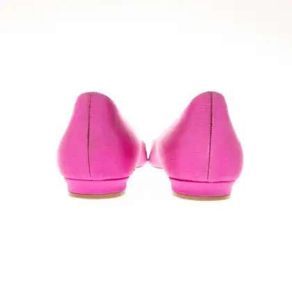 MANOLO BLAHNIK 