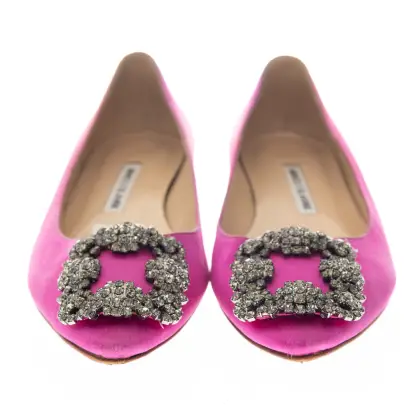 MANOLO BLAHNIK 
