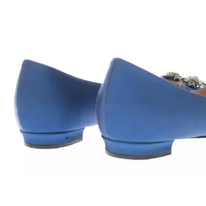 MANOLO BLAHNIK 