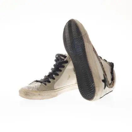 GOLDEN GOOSE 