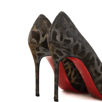 LOUBOUTIN 
