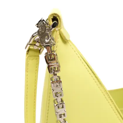 GIVENCHY 