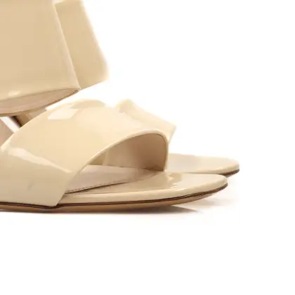 FERRAGAMO 