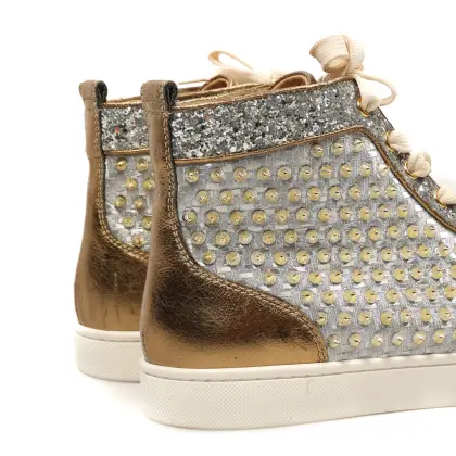 LOUBOUTIN 