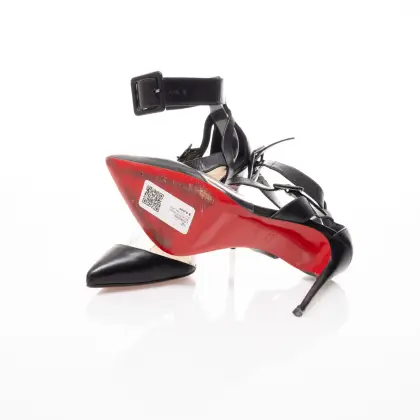 LOUBOUTIN 