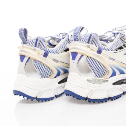 OFF WHITE 