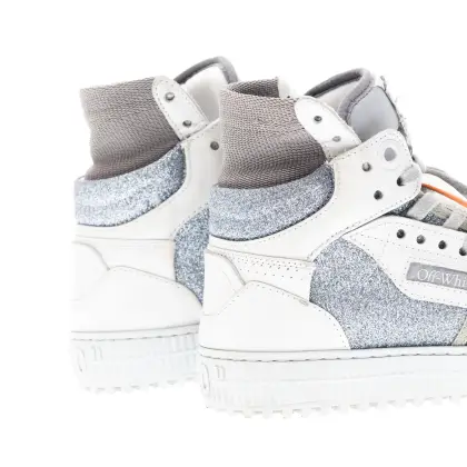 OFF WHITE 