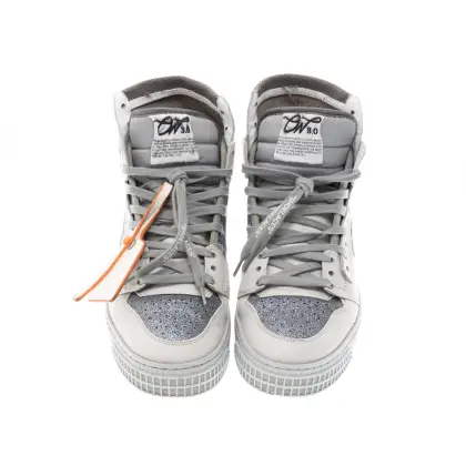 OFF WHITE 