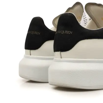 ALEXANDER MCQUEEN 