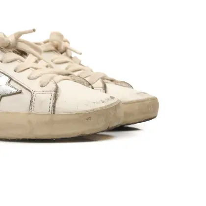 GOLDEN GOOSE 