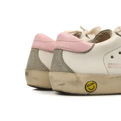 GOLDEN GOOSE 