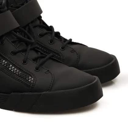 GIUSEPPE ZANOTTI 