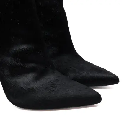 STUART WEITZMAN 