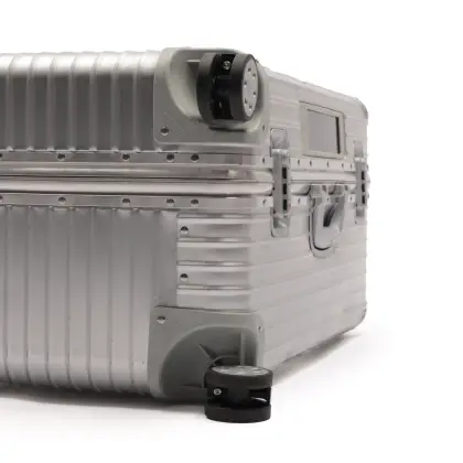 RIMOWA 