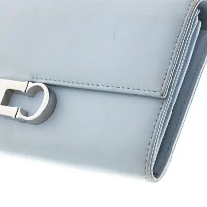 CAROLINA HERRERA 
