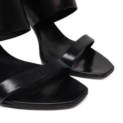 ROGER VIVIER 