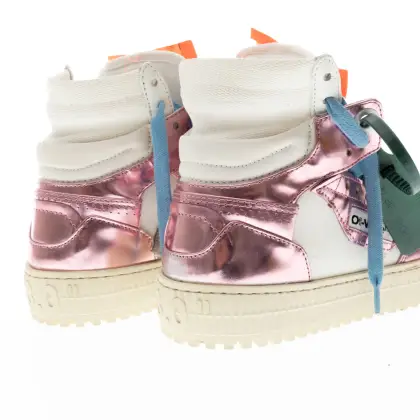 OFF WHITE 