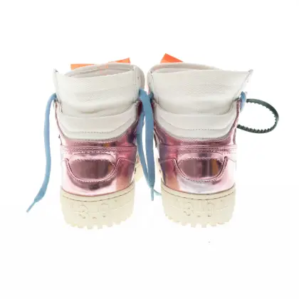OFF WHITE 