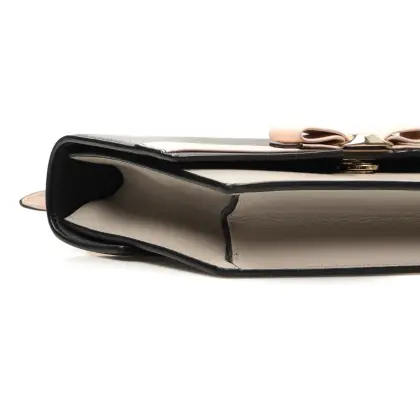 FERRAGAMO 