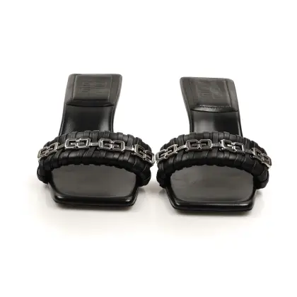GIVENCHY 