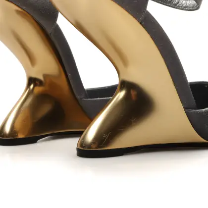 FERRAGAMO 
