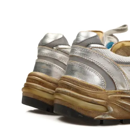 GOLDEN GOOSE 