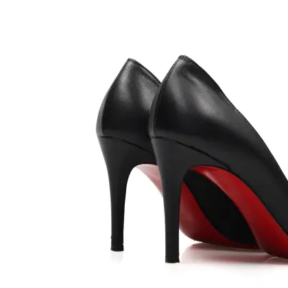 LOUBOUTIN 
