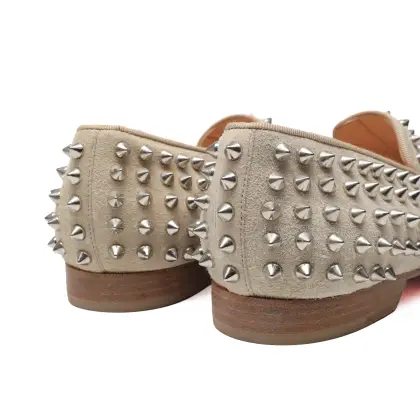 LOUBOUTIN 