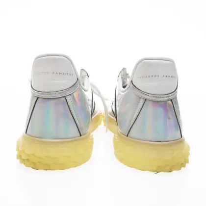 GIUSEPPE ZANOTTI 