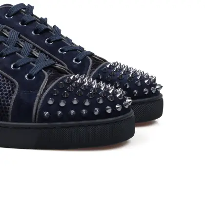 LOUBOUTIN 