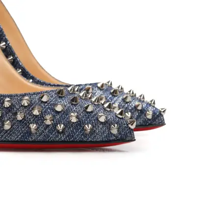 LOUBOUTIN 