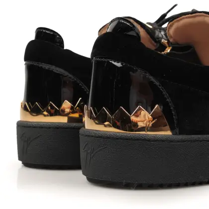 GIUSEPPE ZANOTTI 