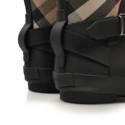 BURBERRY BOTAS