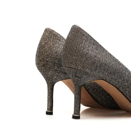 MANOLO BLAHNIK 