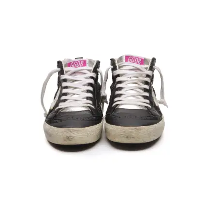 GOLDEN GOOSE 