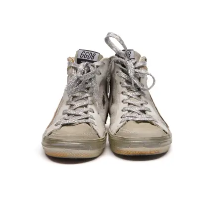 GOLDEN GOOSE 